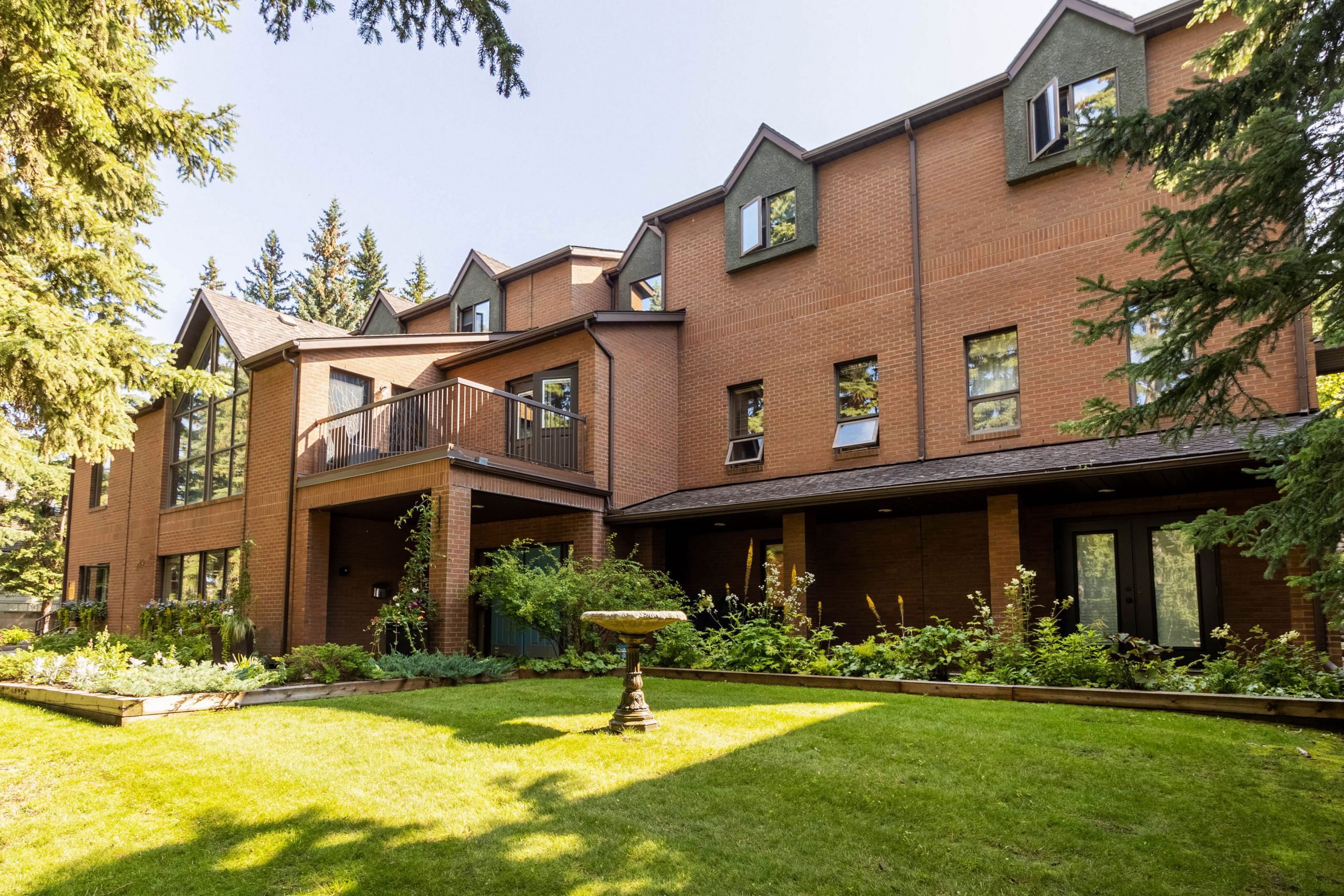 Rosedale Hospice Front Exterior